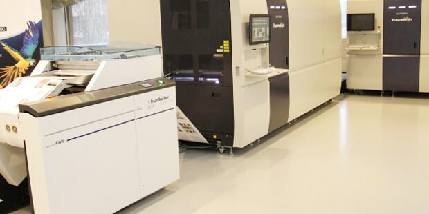 Screen-Truepress-Jet-520-HD